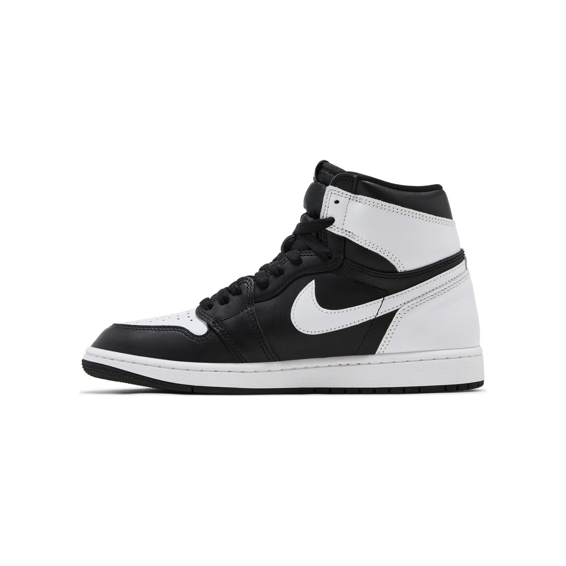Air Jordan 1 Retro High OG Black White 2.0 men view 2