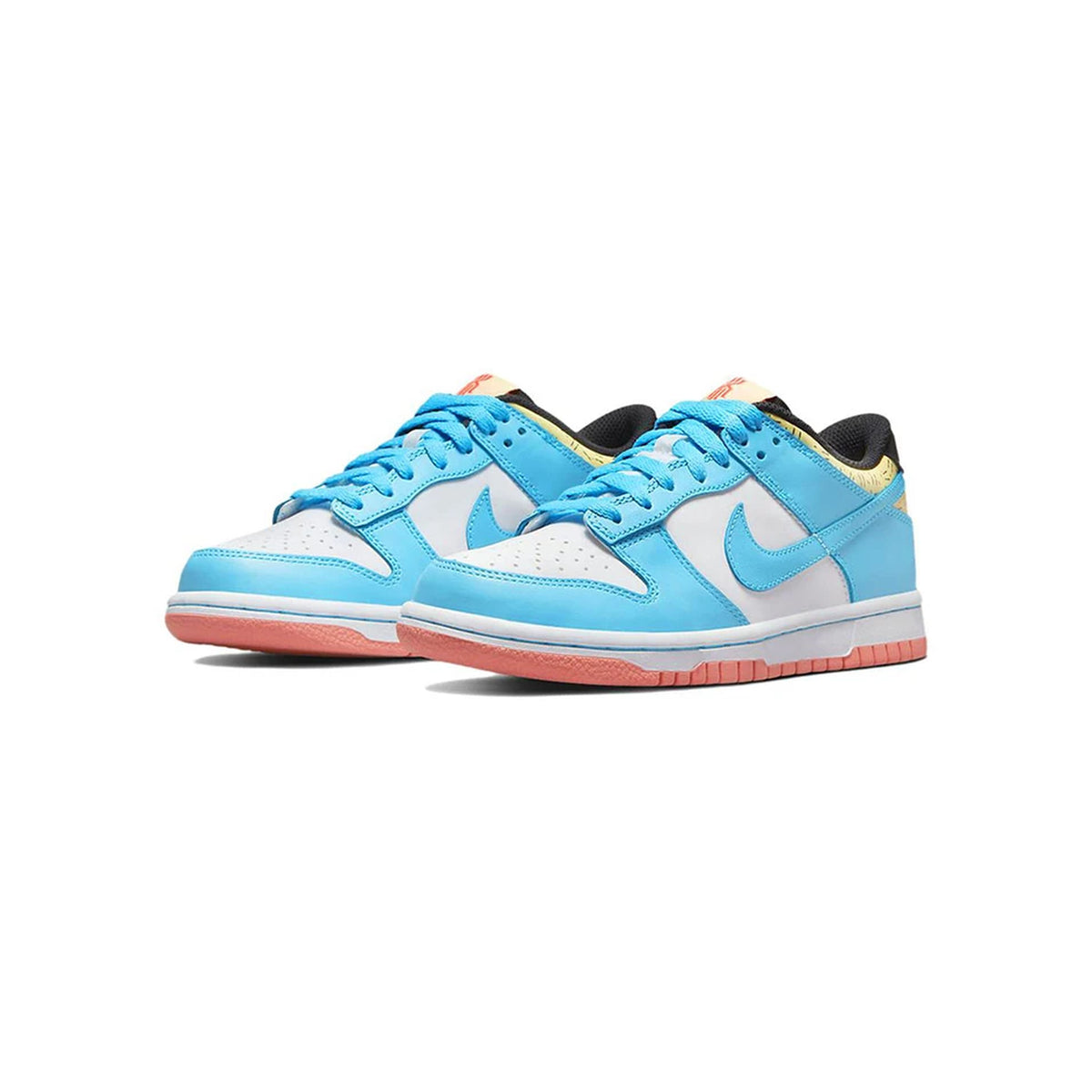 Nike Dunk Low Kyrie Irving Baltic Bue GS view 3