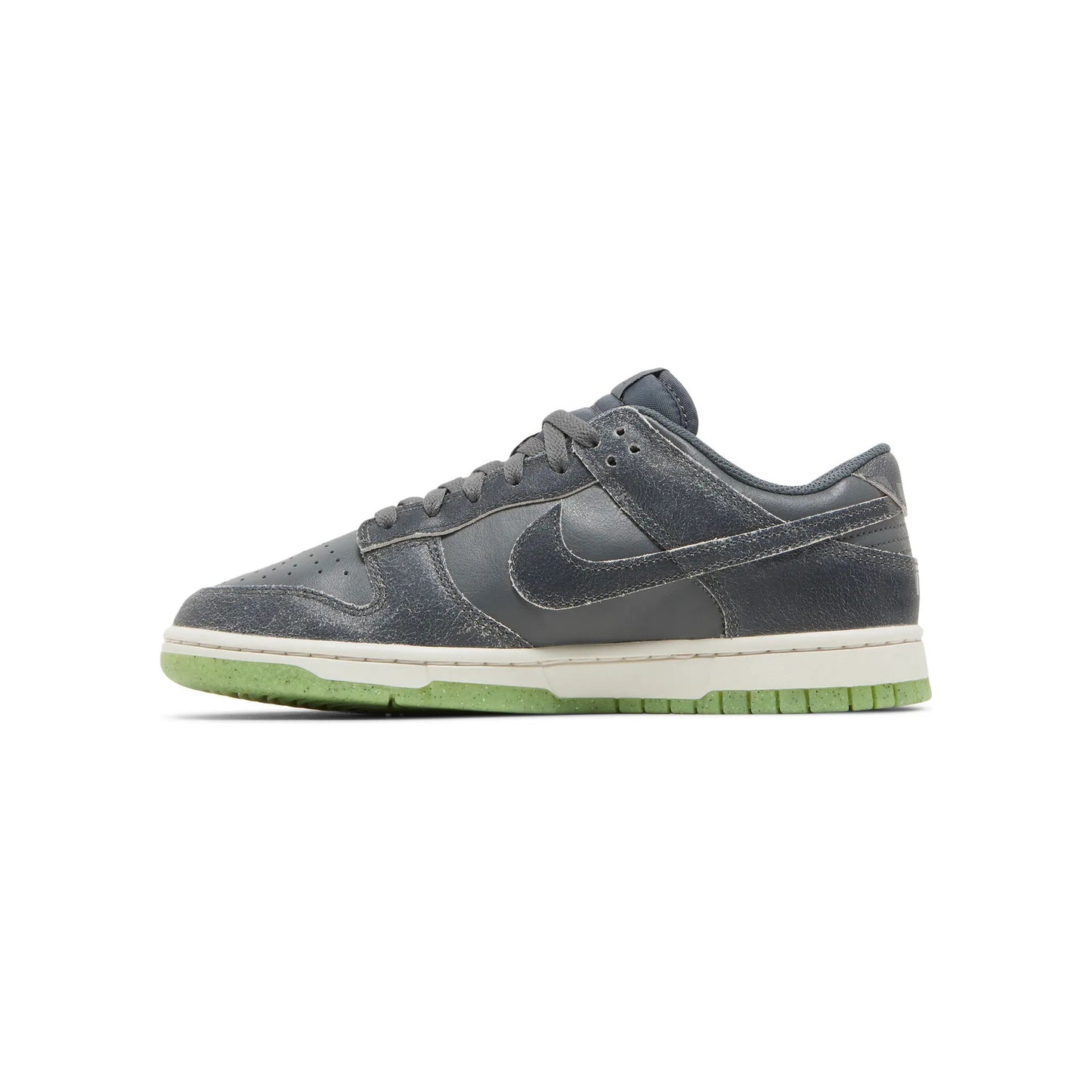 Nike Dunk Low PRM Halloween 2022 men view 2