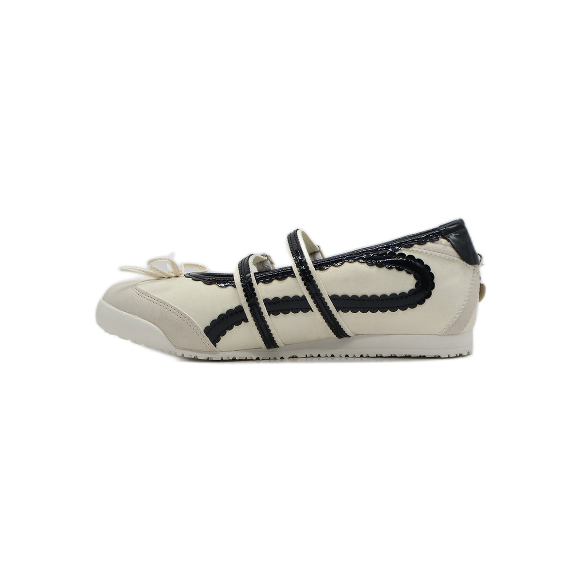 SneakSurf Mary Jane in Cream White/Black, rear view with heart charms