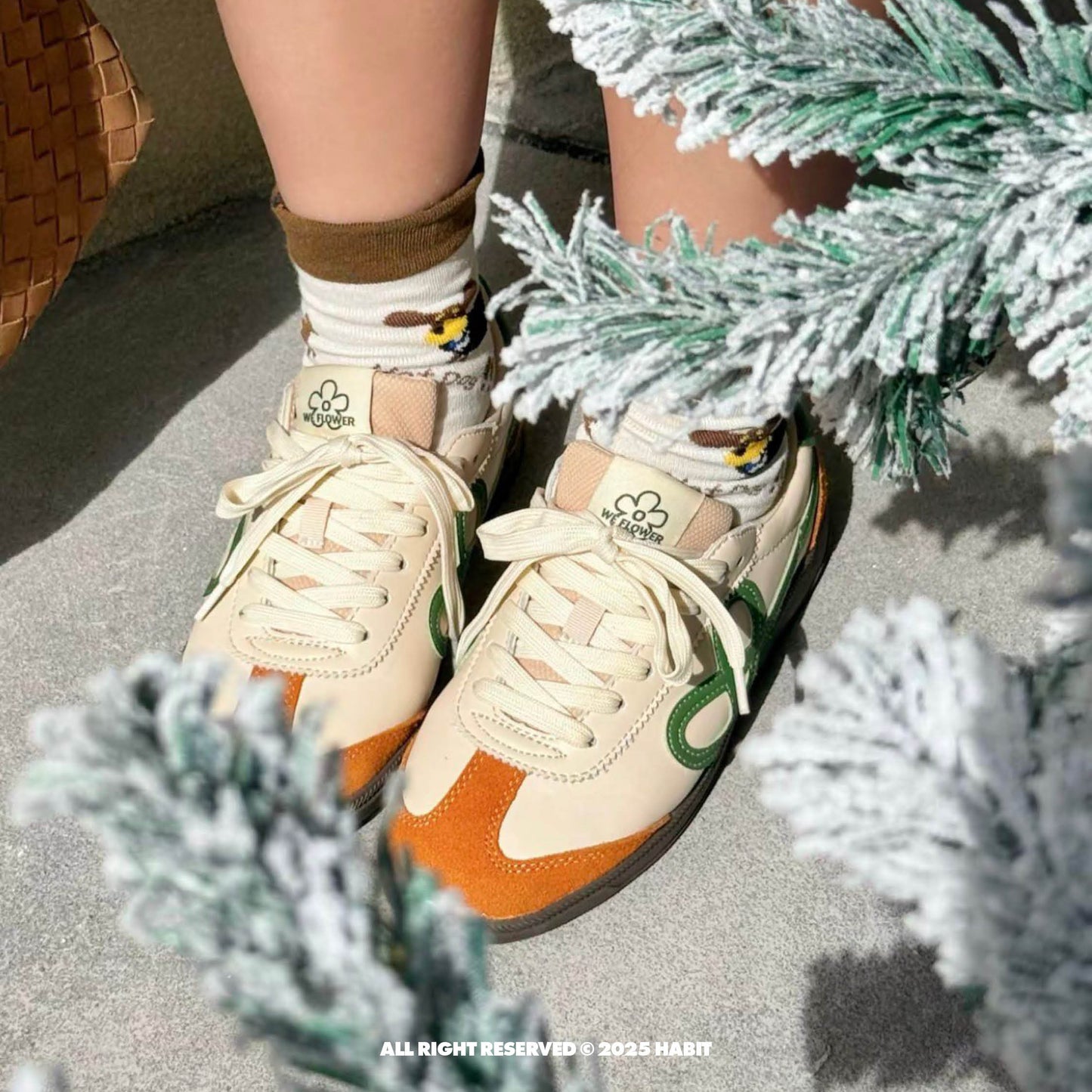WE FLOWER Retro Germany Trainer Beige Green view 8